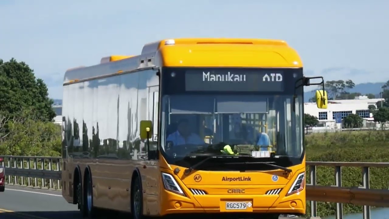 Airport Link and Park & Ride Buses | Puhinui Road near Airport