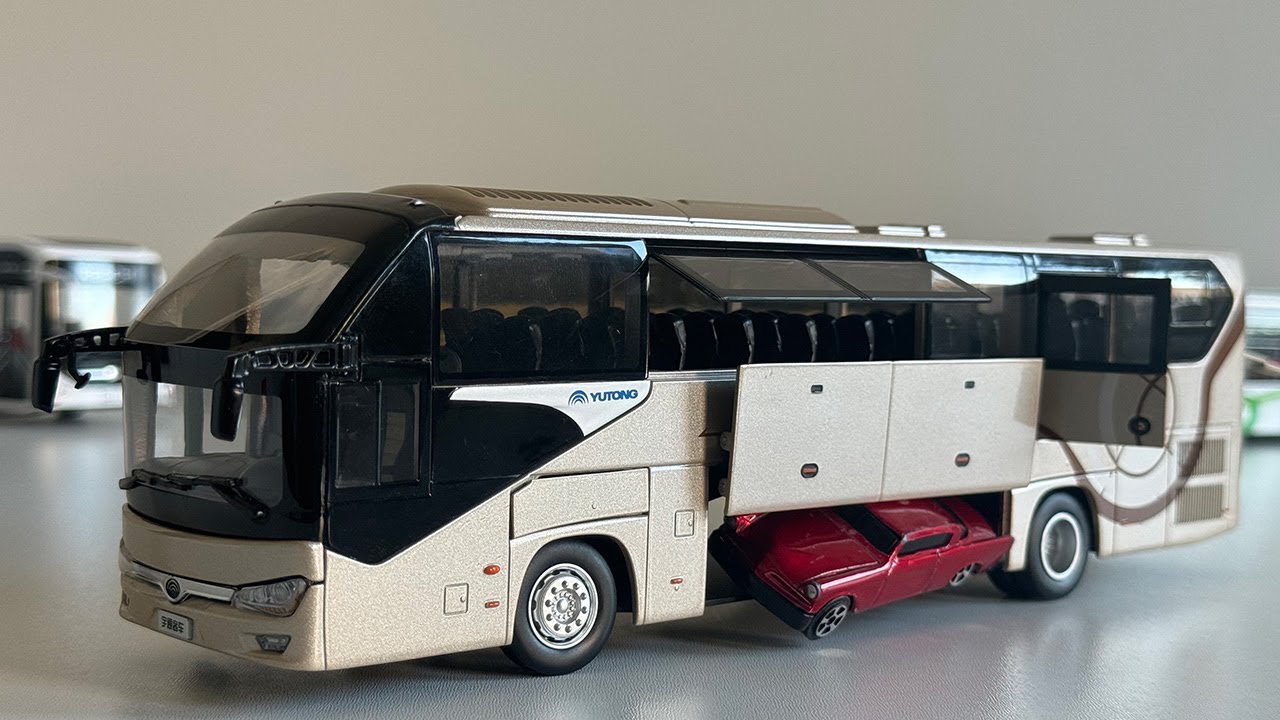 Unboxing YuTong Diecast Bus Model #miniature #miniatureautomobiles #toys #scalemodels #diecastmodels