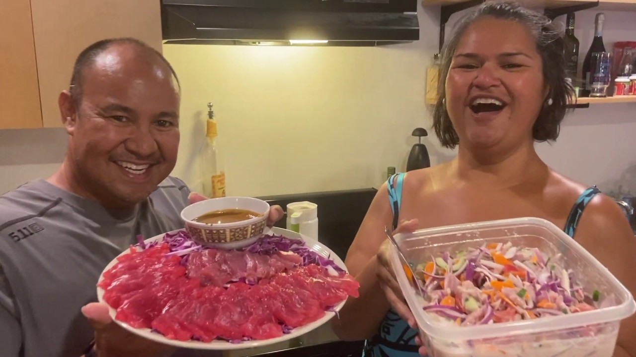 Cooking Typical Hawaiian Style - Poisson Cru and Sashimi