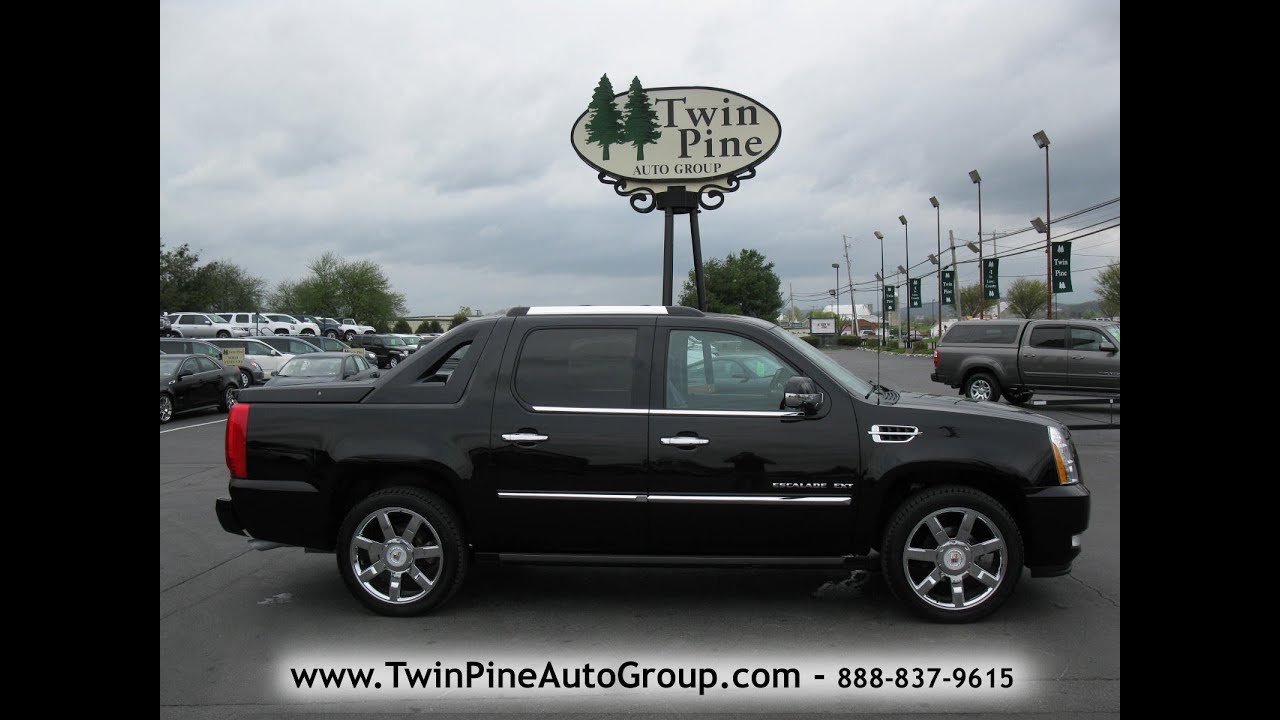 How to use the bed on Cadillac Escalade EXT