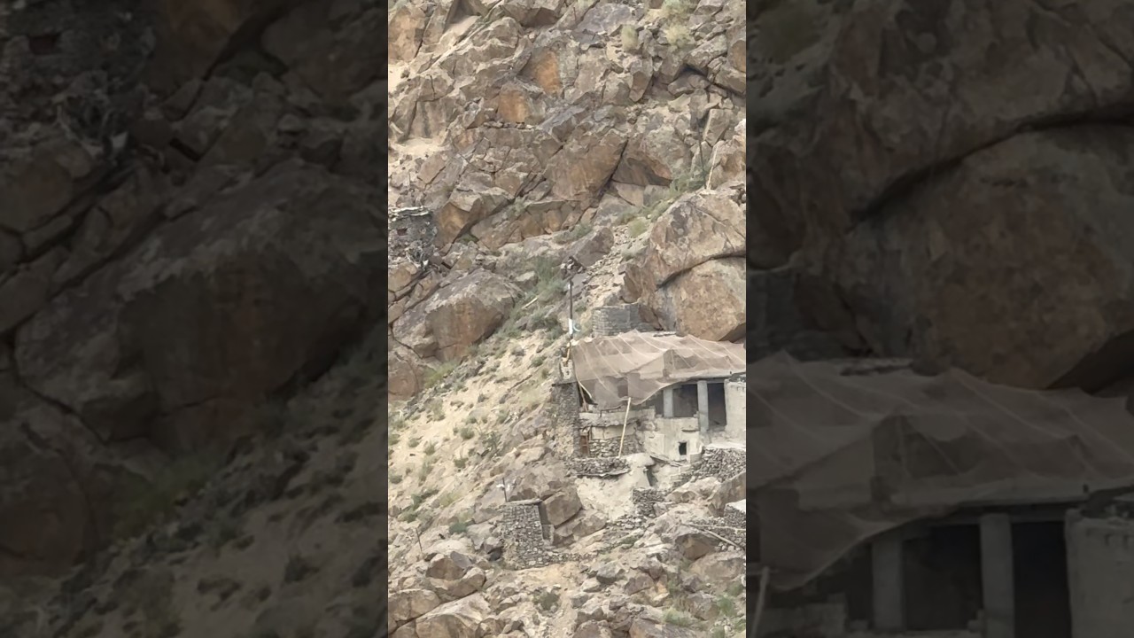 Pakistan India border 😱😱⛰️ #mountainswiev #mountains #nature #travel #vlog #adventure