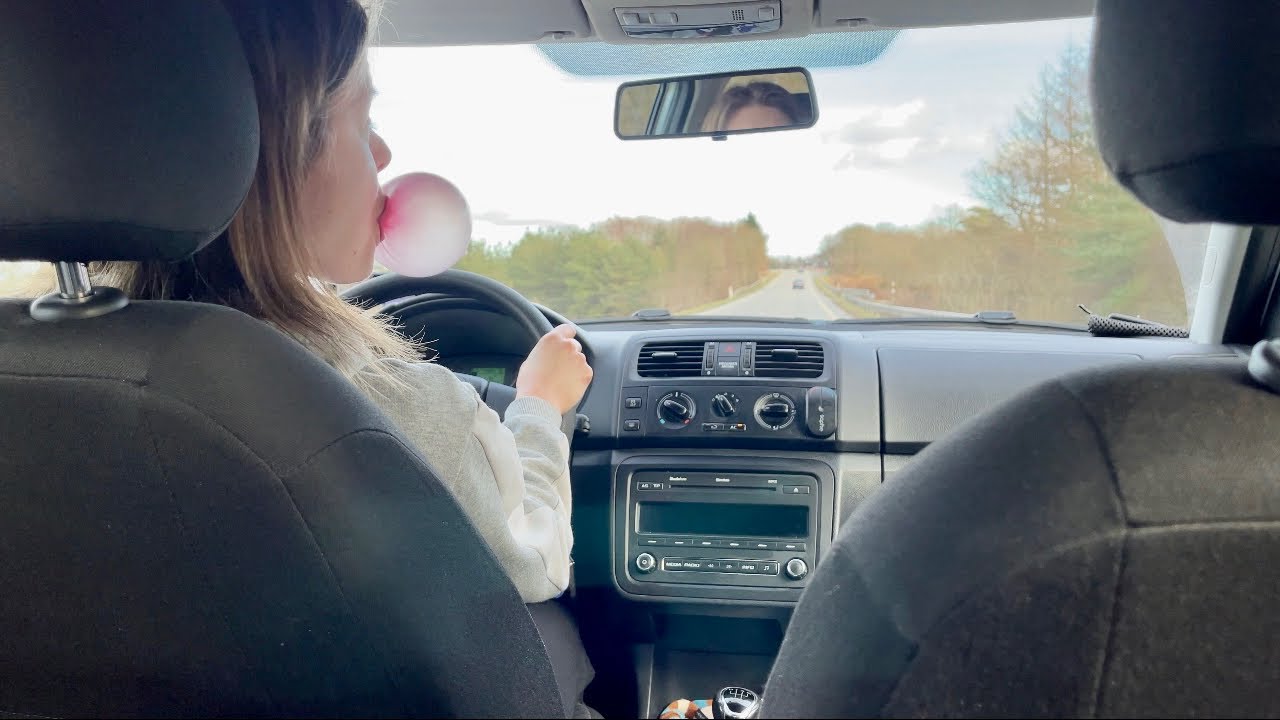 RELAXING CAR RIDE | CHEWING GUM AND BLOWING BUBBLES
