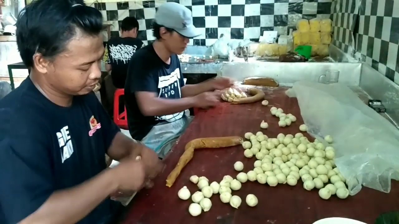 Yummy! Cara Membuat NOPIA Khas Banyumas - Jajanan Khas Banyumas - DuniaCindi