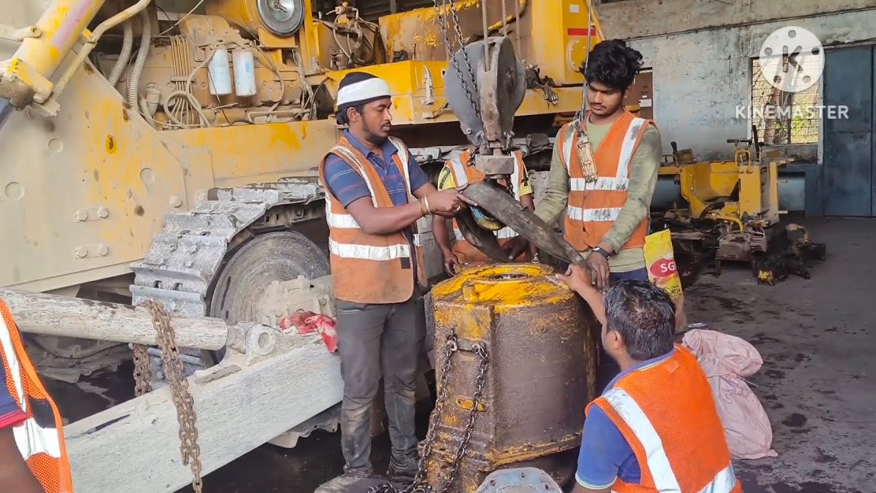 ट्रांसमिशन & टॉपकन्वर्टर बयरिंग डैमेज BEML DOZER BD155🫣 ट्रांसमिशन #working #new #full #video #shiva