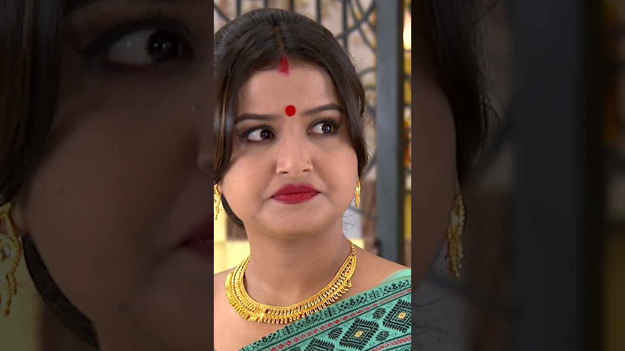 পুজোয় বাড়ির সকলকে উপহার দিল পরম?