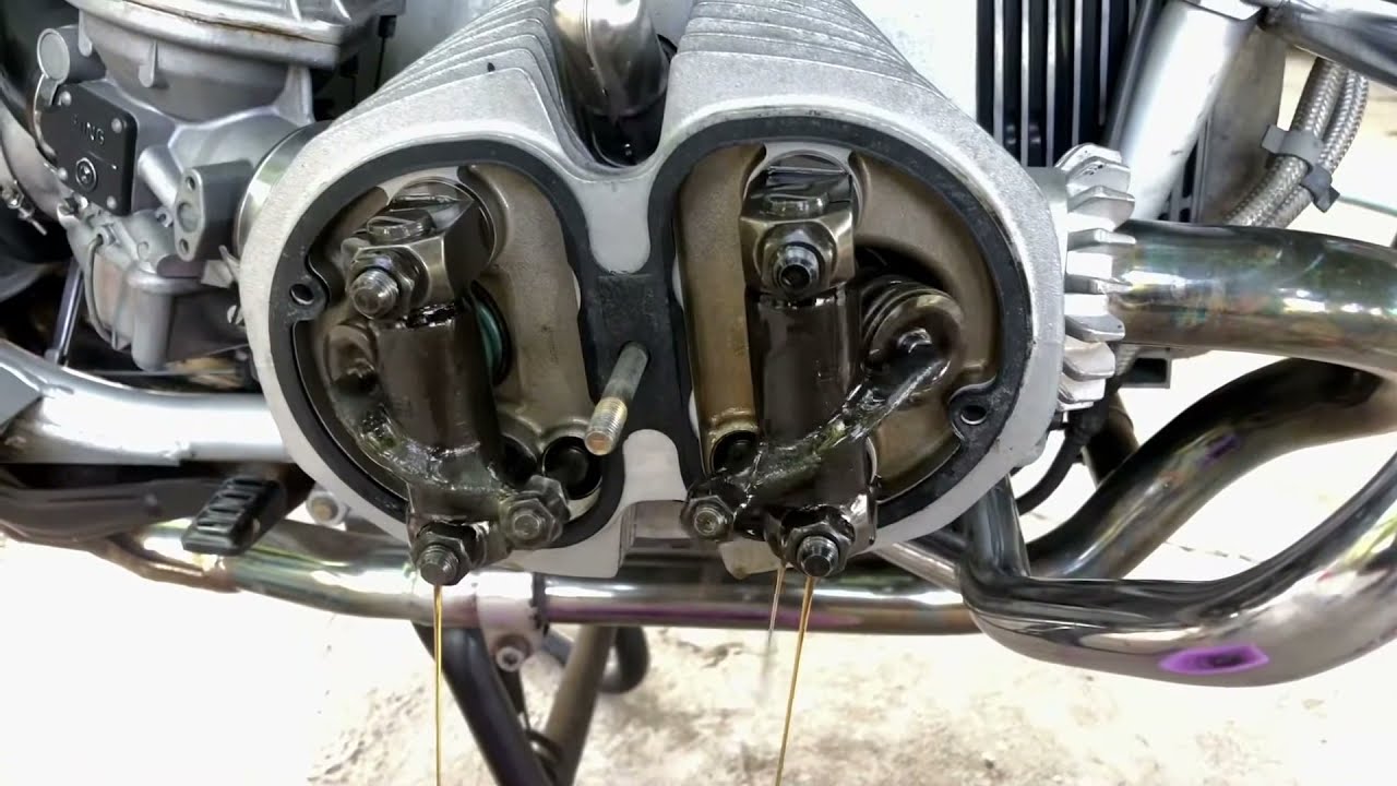 Testing BMW R100R rocker arms oilflow