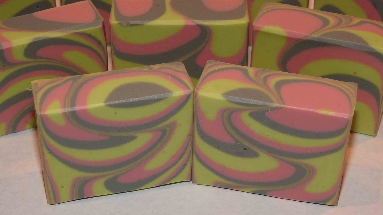 Comment fabriquer du savon maison ?  - dancing waves - SOAP ✨