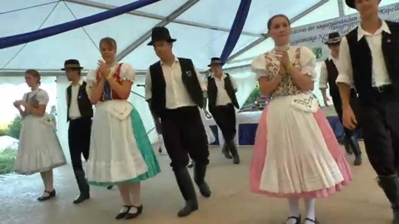V.SCHWABENJUGENDTREFFEN Volkstanzgruppe PUßTAWAM  Saar 2015