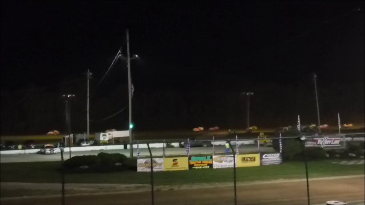 Rolling Wheels Raceway - August 10, 2017 - Sportsman Race 1