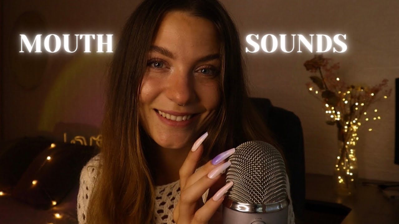 Zvuky &uacute;st a dlouh&eacute; nehty 👄💅🏻 ASMR s handmovements