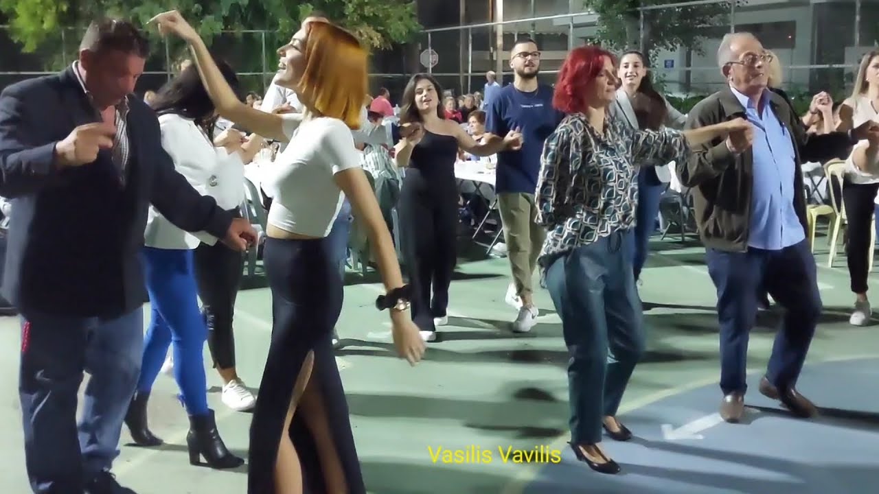 Φάτε πιέτε-Ένα βράδυ βγήκε ο χάρος πάει να βρει δουλειά , πάει νά βγει να τραγουδήσει στη φτωχολογιά