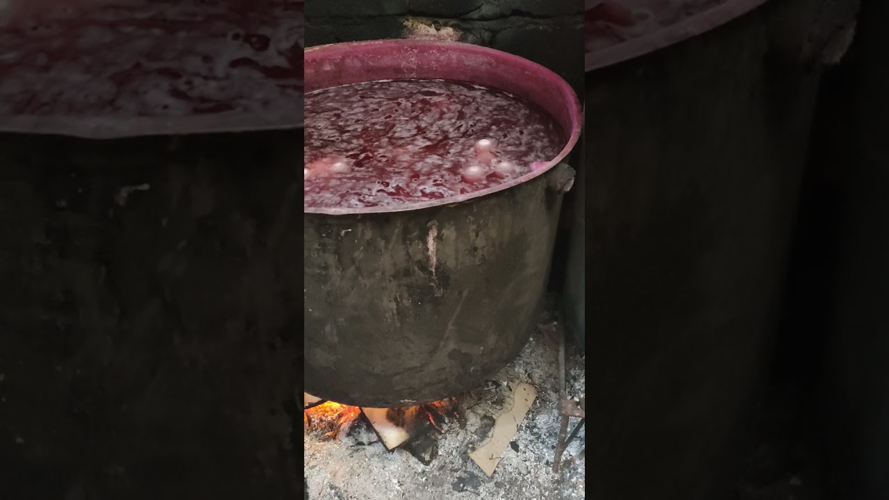 paraan ng pag luluto ng itlog maalat at pa kulay nito.