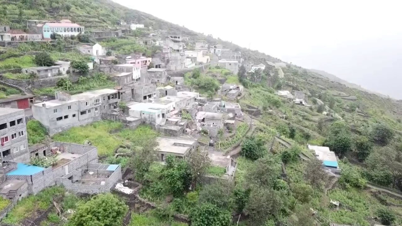 Adjada grande, fogo Cabo Verde