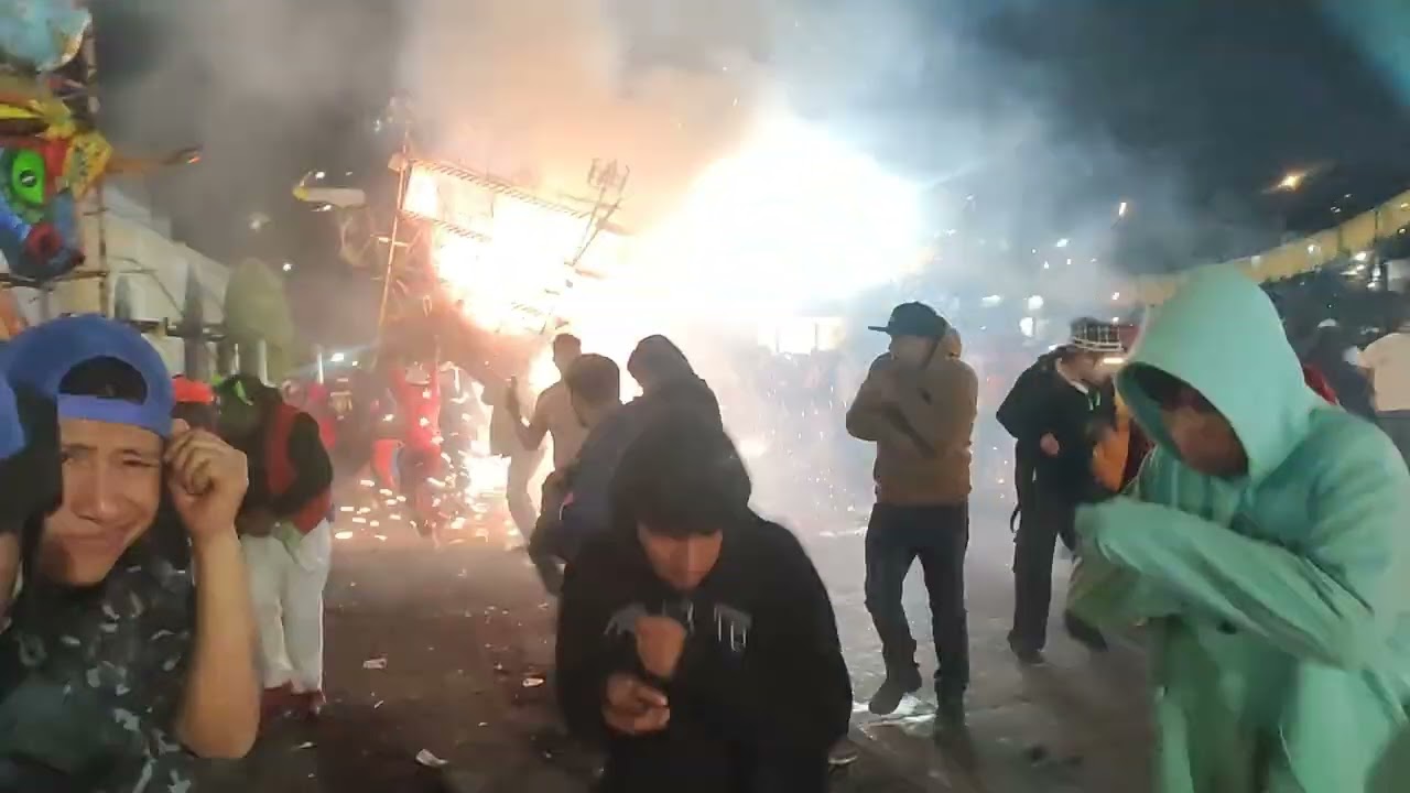 Cierre de carnaval huitzizilapan Chincu Nueva Generación 🩵🩶🤍🖤 con banda la Orgullosa de Morelos