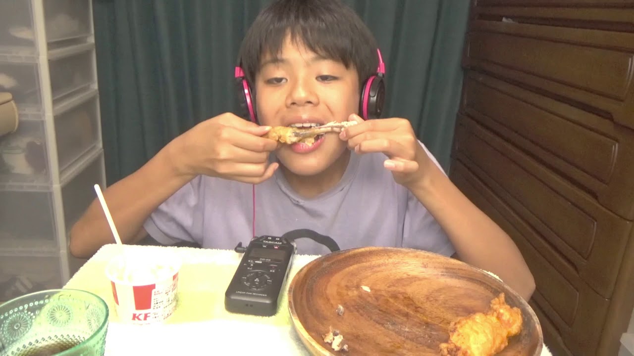 （ＡＳＭＲ）ケンタッキーのカリカリチキン食べてみた！…今日も一日お疲れ様…