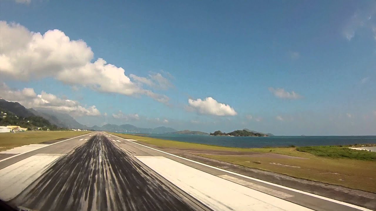 Global Express Landing in the Seychelles