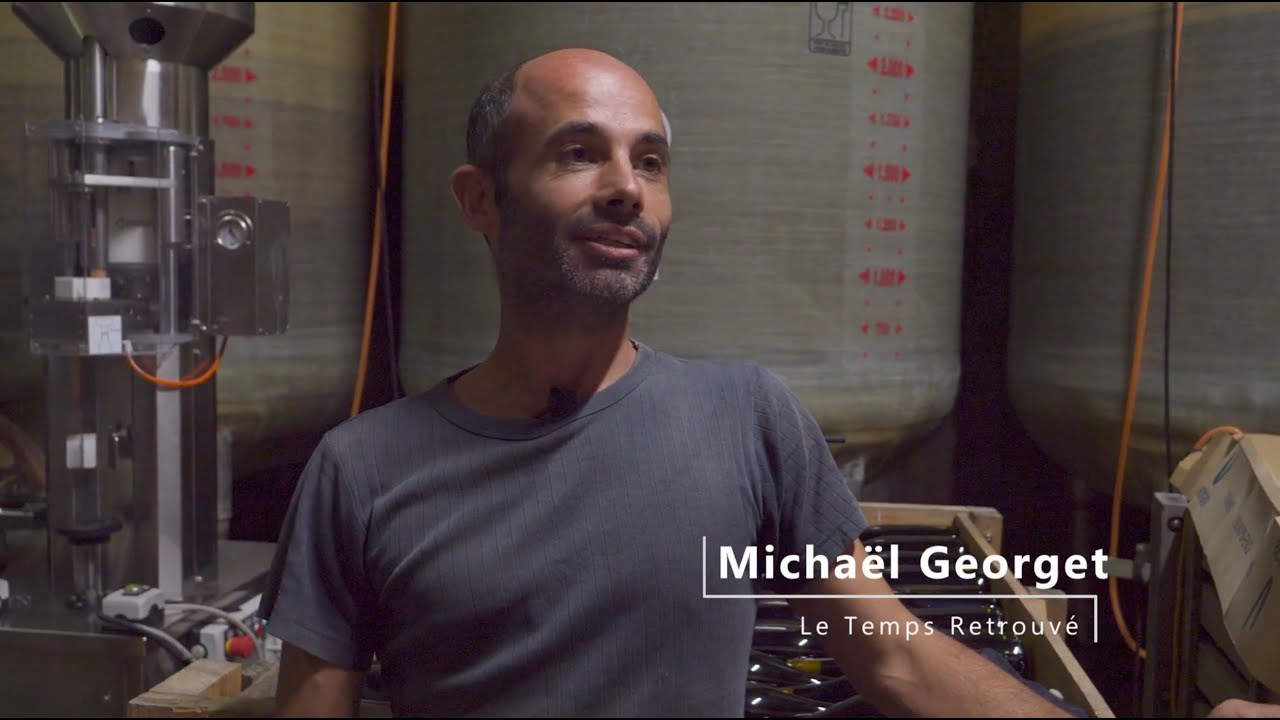 Michaël Georget, Le temps retrouvé. Viticulture biodynamique avec des couvertures spontanées.
