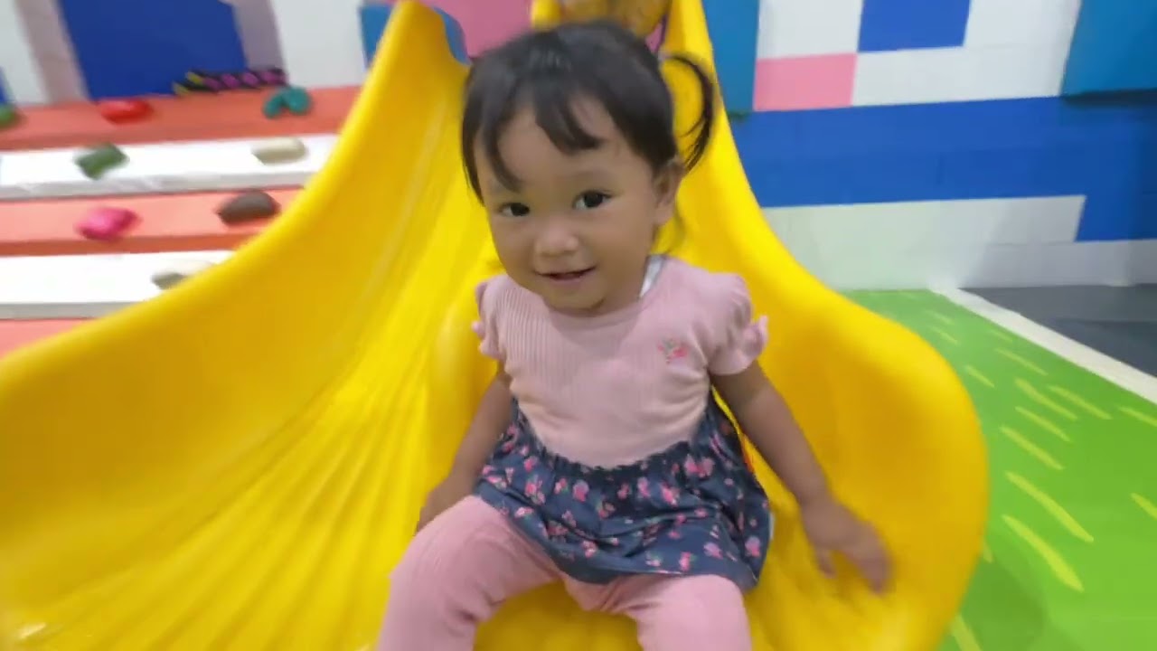 MAIN DI PLAYGROUND || ADEK CALA SENENG BANGET KELILING TERUSSS