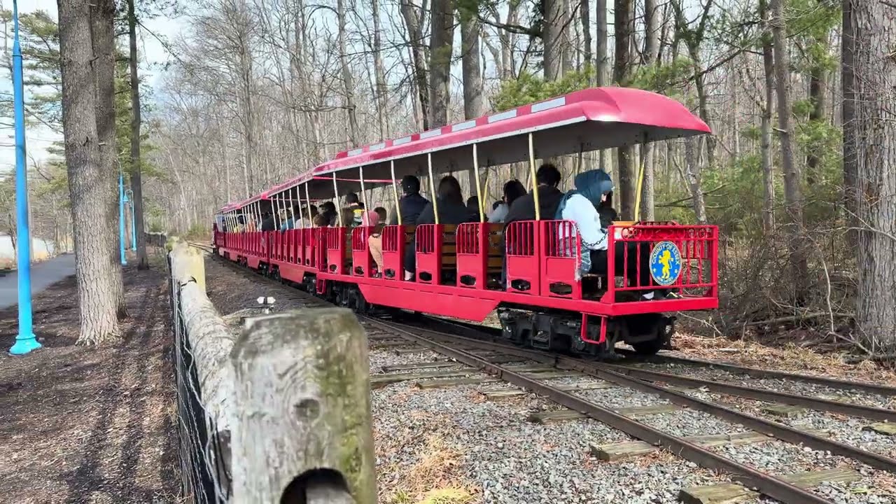 The Essex County Turtle Back Zoo's Errington Express at Turnaround Hill