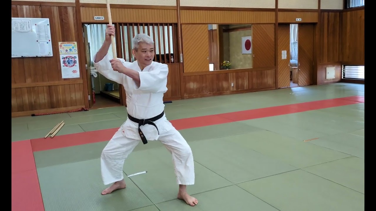 剣先も杖先も柔らかくなければ振り下ろせないのです