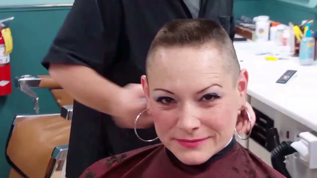 barber shop female flattop
