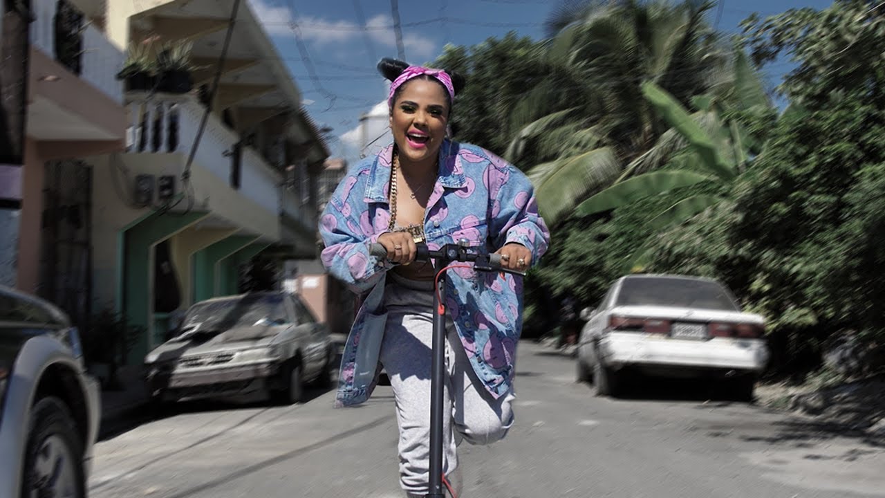 Martha Heredia &ndash; &iquest;Donde Est&aacute;n? [Official Video]