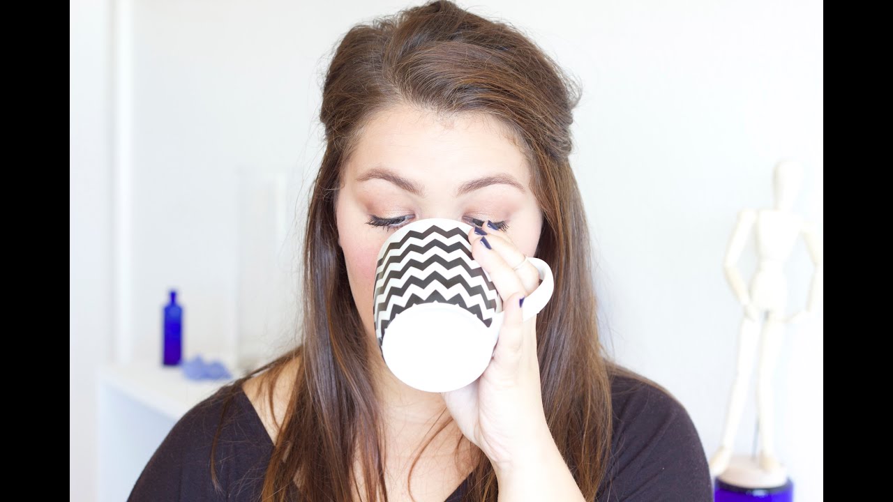 QUICK & EASY MAKEUP MAC TUTORIAL | LeChelle Taylor