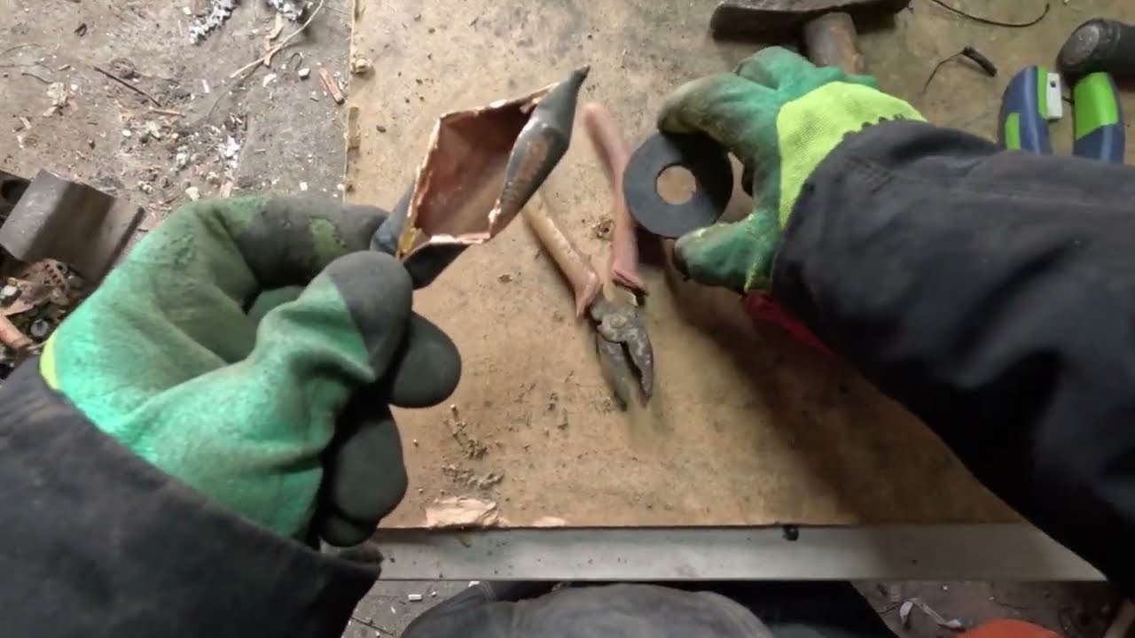 Sorting Scrap Metal from Trash | Separating Aluminum, Brass & Copper for Profit