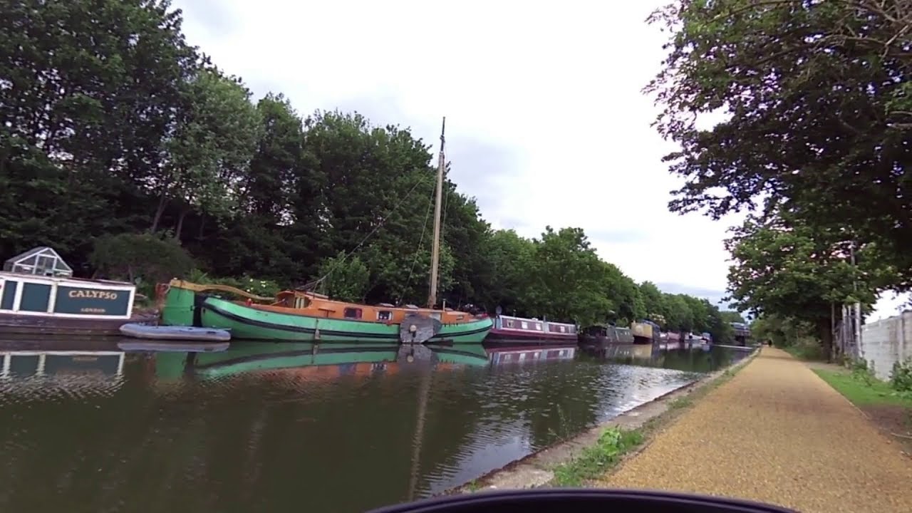 SOUTHALL CANAL TOWPATH BULL'S BRIDGE TO BANKSIDE