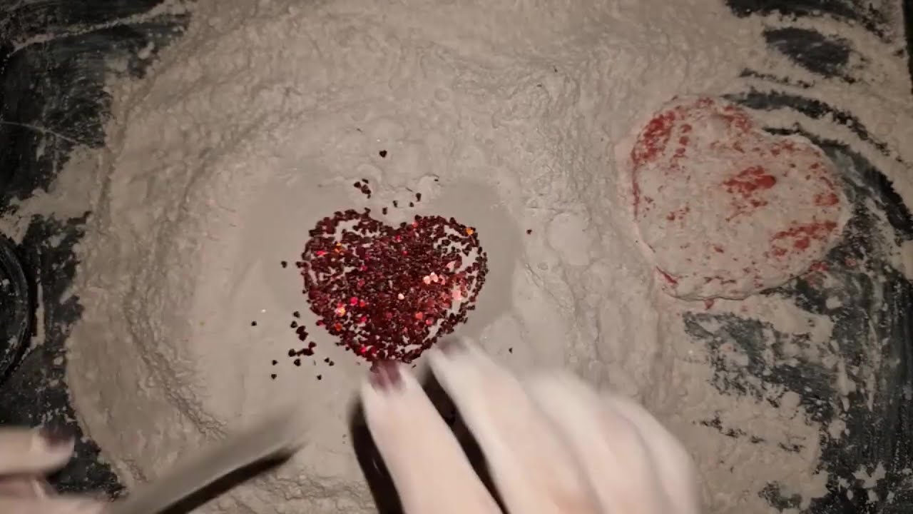 Red Cornstarch Paste Hearts | Make it Thick OC hosted by @xochalkgirl @DawnmarieBankston and me
