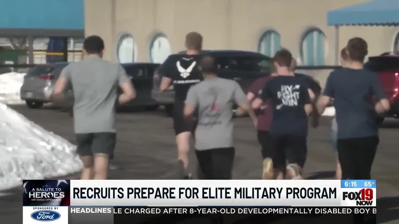 Rekruci przygotowują się do elitarnego programu wojskowego