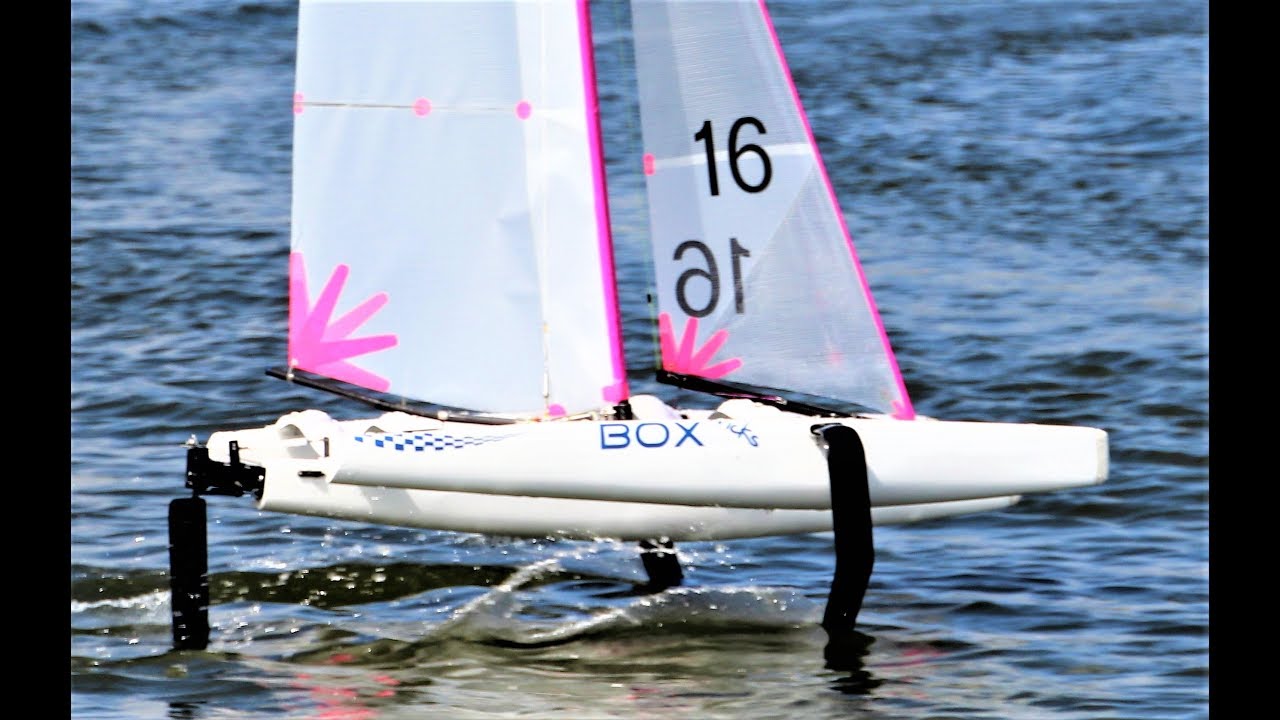 One Metre trimaran 