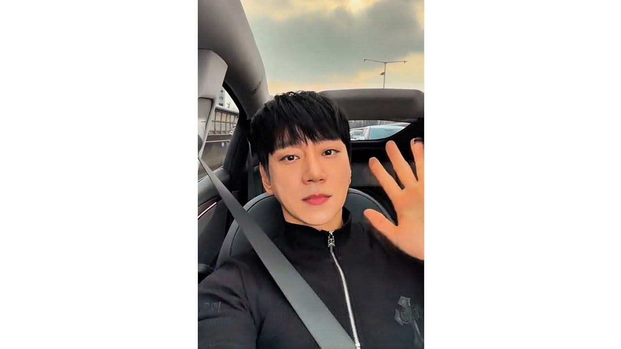 20260318 [Eng & Chi SUB] Hwang Chi Yeul Singer  ෆ  Instagram Live