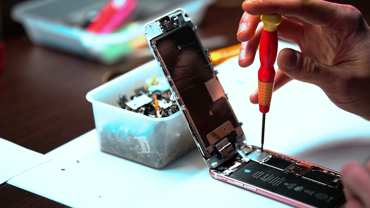 Świat GSM - serwis telefon&oacute;w kom&oacute;rkowych i sklep z akcesoriami GSM