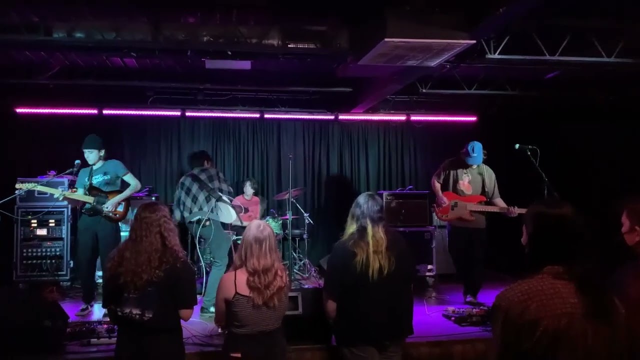 LA friends - Benches LIVE AT 89th ST OKC