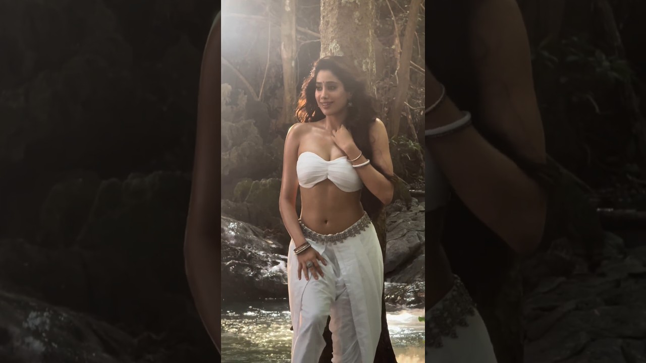WOW 🔥 #janhvikapoor shares the #bts from her song #chuttamalle from #devara #jrntr #shorts