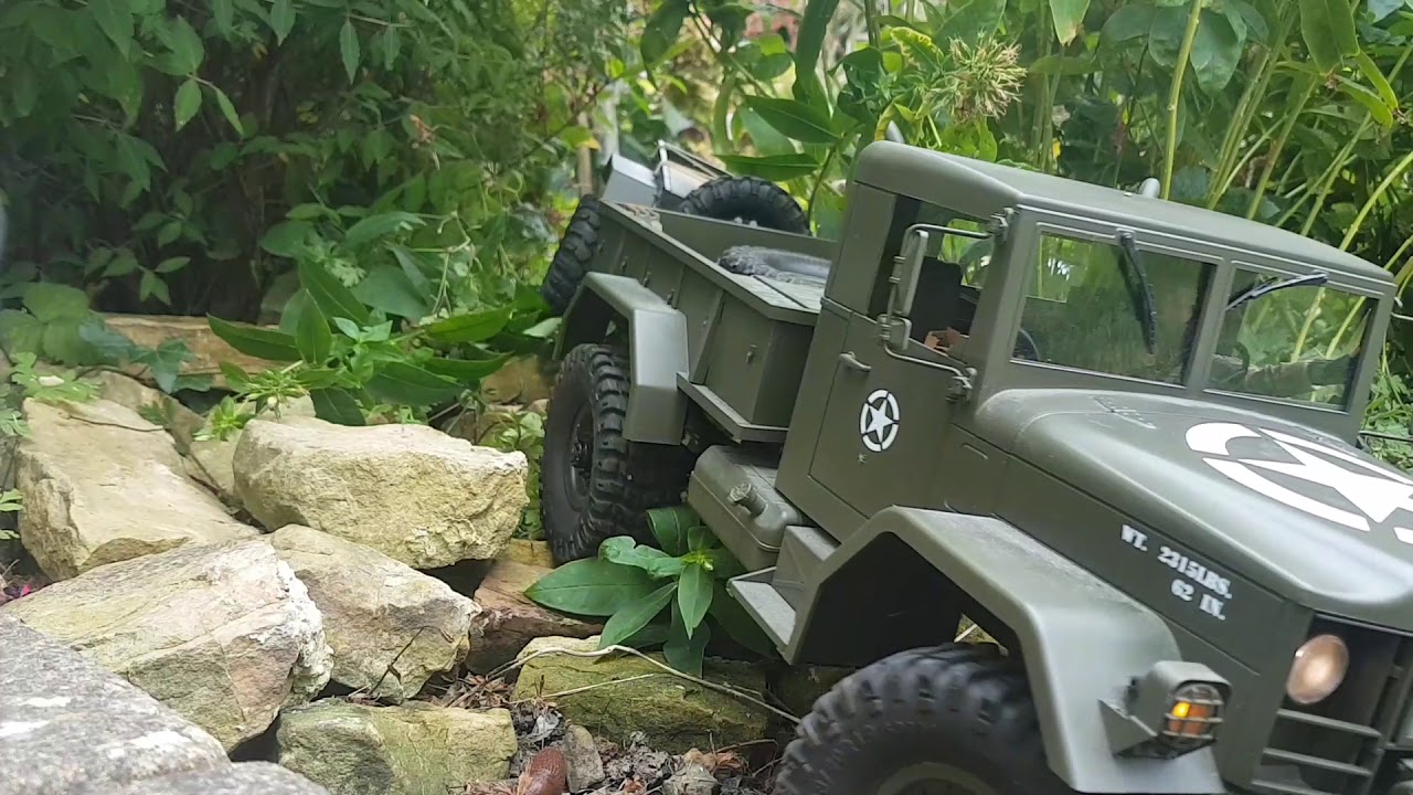 Cross-rc HC4 and trailer US army
