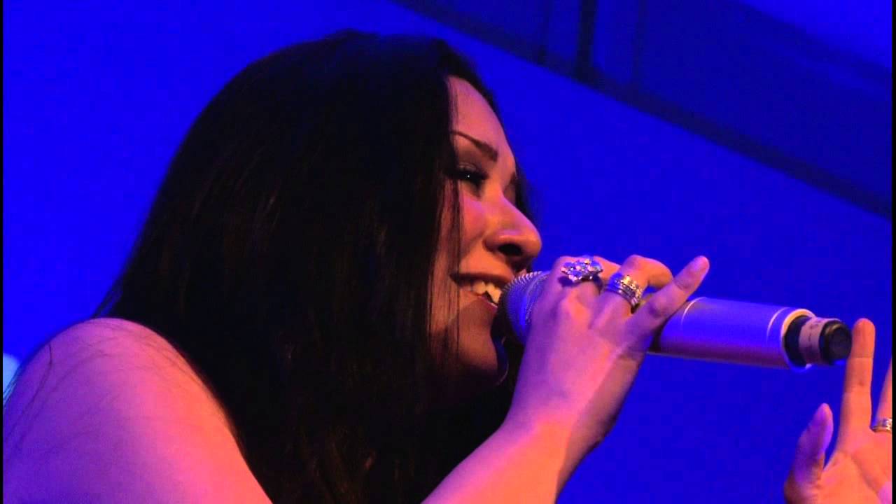 EL NIÑO DE BELEN HD - NADIA EN CONCIERTO NAVIDEÑO 2013 - SEMILLA DE MOSTAZA MEX.