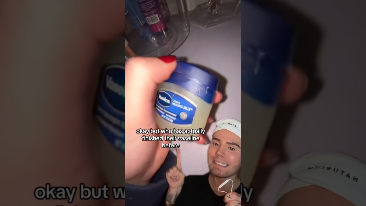 VIRAL SKINCARE HACK!😱 (follow for more!💗) #vaseline #skincare #skin #beauty #beautytips