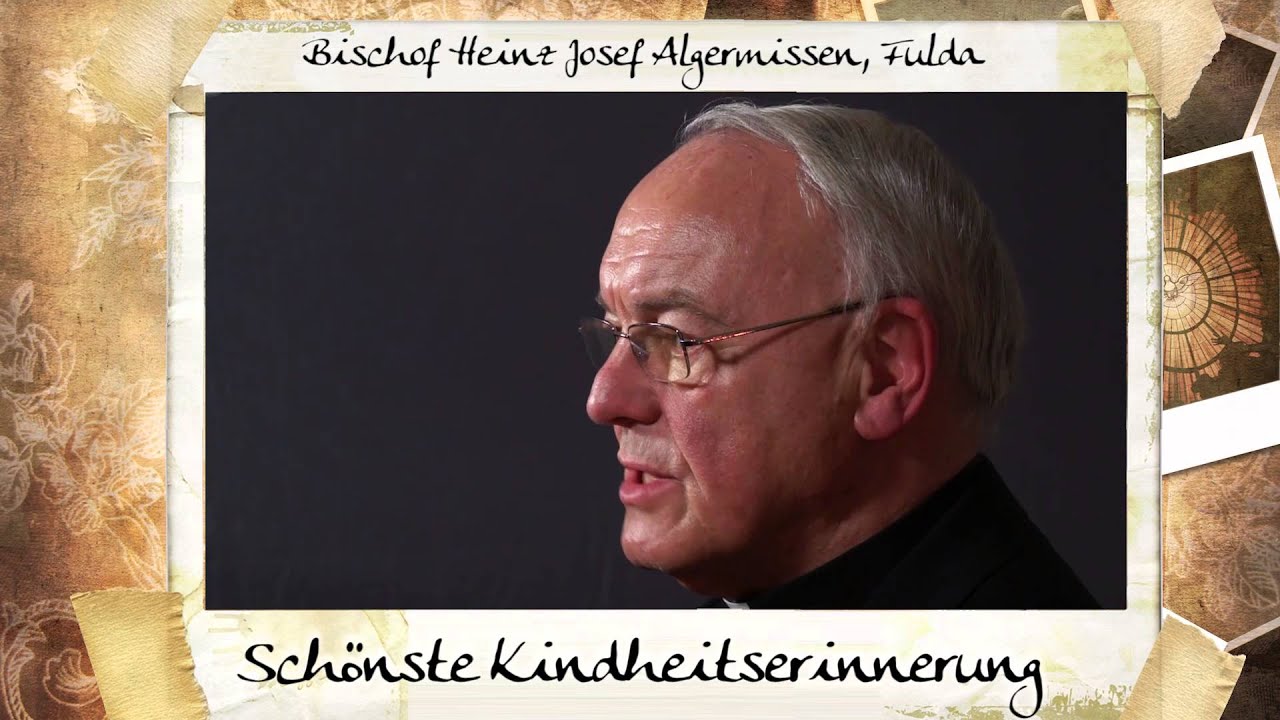 Bischof Heinz Josef Algermissen schreibt ins Freundebuch