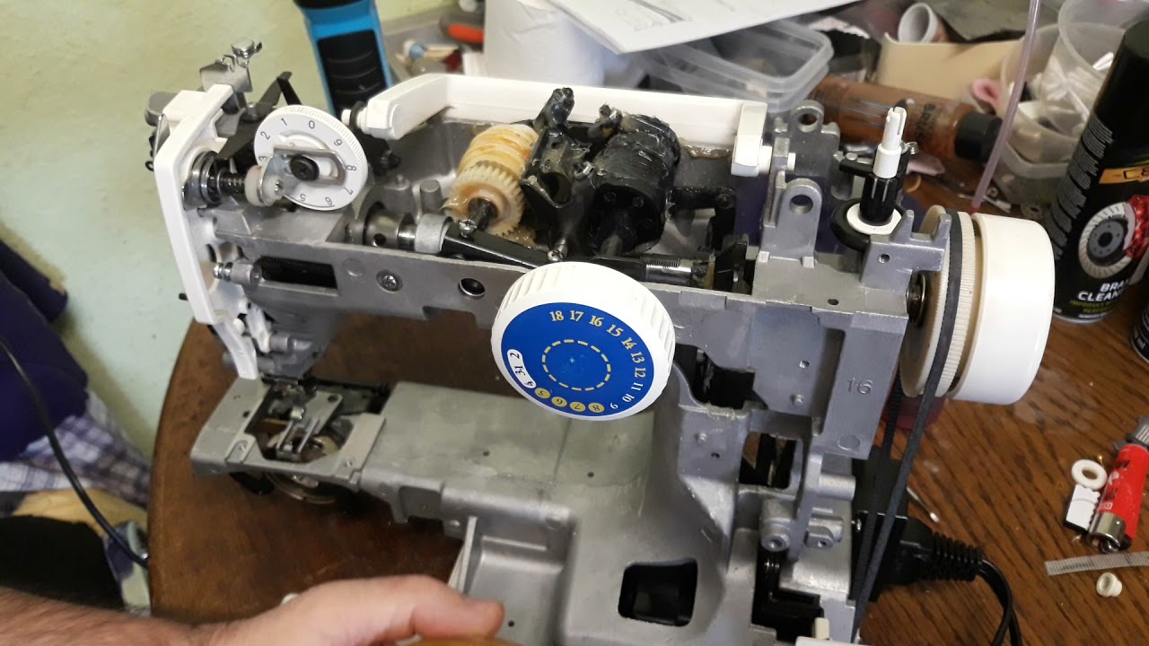 TOYOTA Nähmaschine Modell JFS18 Jenans  تشخيم وتزيت الماكينة