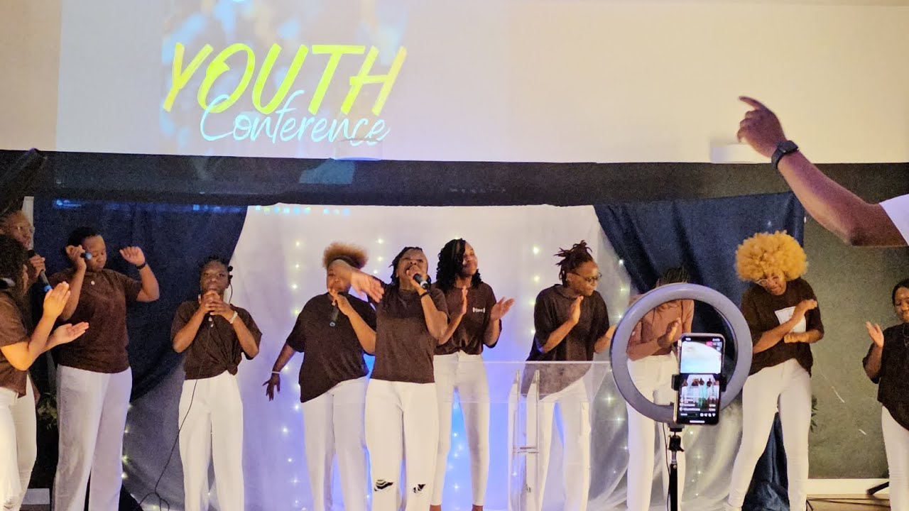 Ndinoshumira Jesu - Minister Peace & Afm in Poland Praise Team