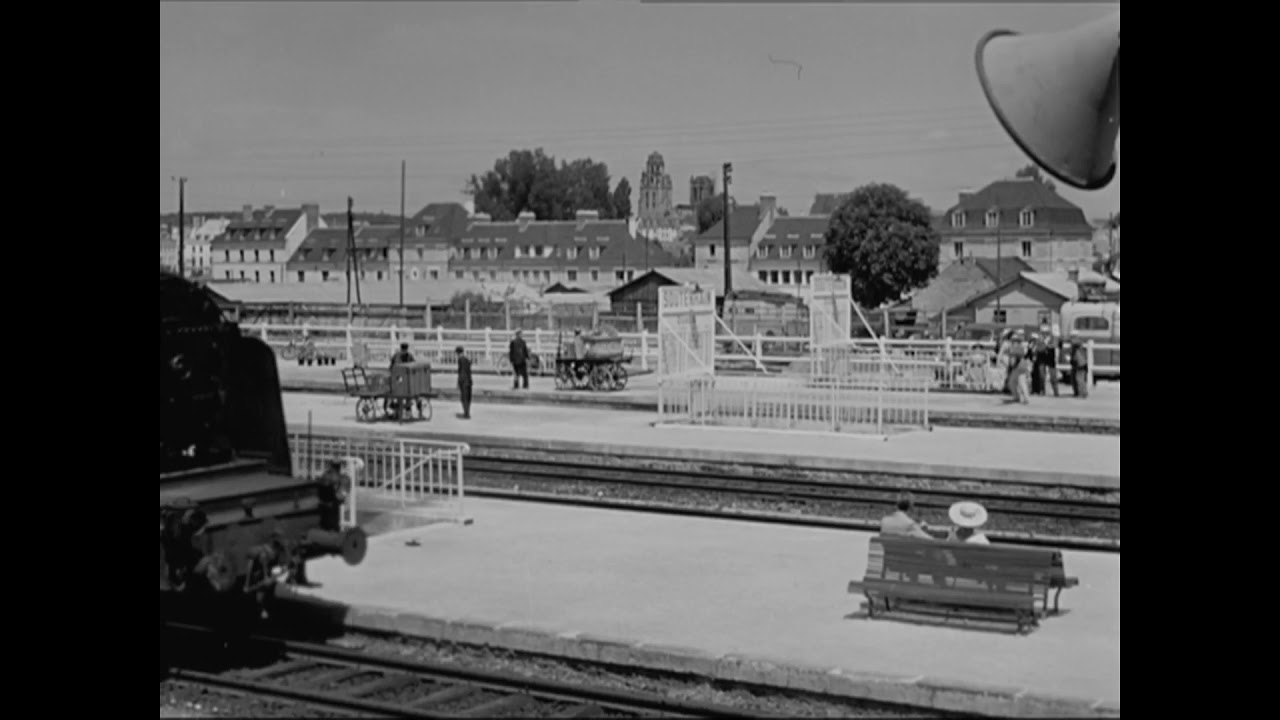 Jacques Tati - Mr  Hulot's Holiday