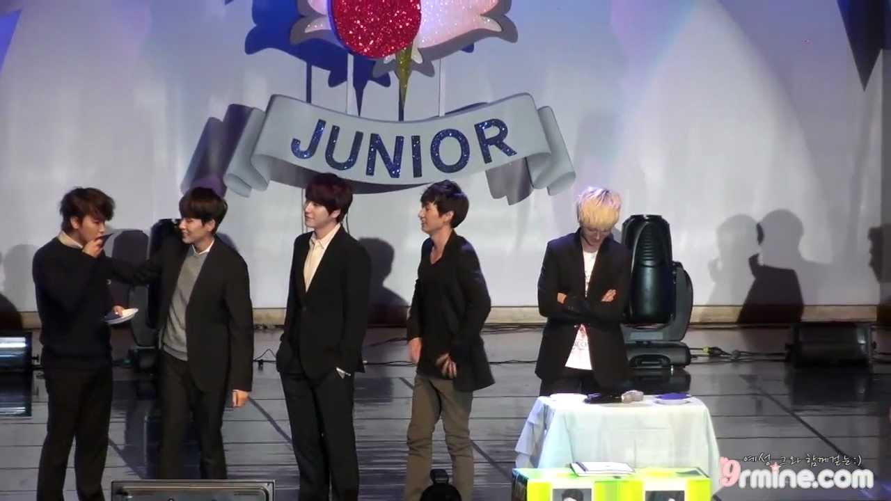 121020 슈퍼주니어 데뷔 7주년 파티 - 못생긴팀 종이 옮기기 GAME