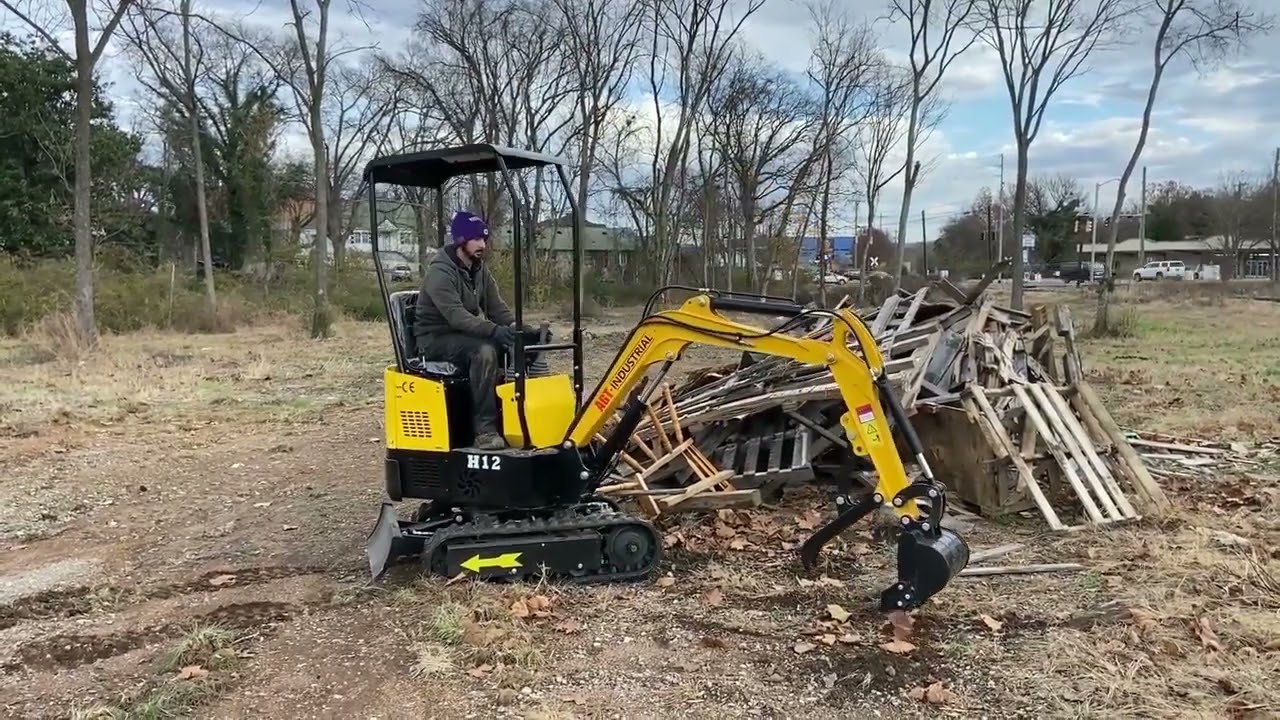 Our mini excavator at work! No.1 best selling product of the year !