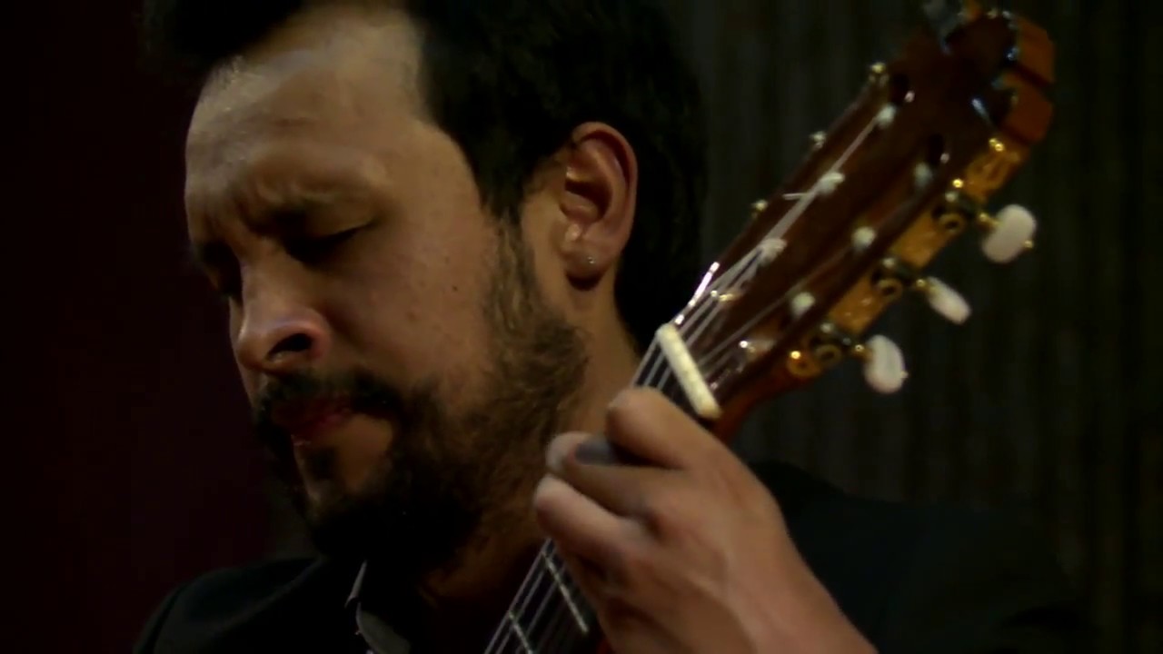 Luis Forero plays Leyenda Guaraní by Agustín Barrios