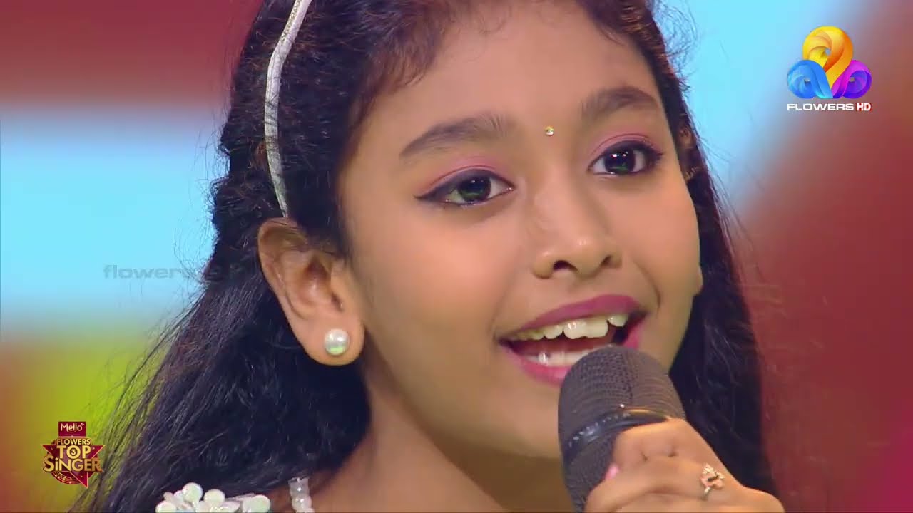 പട്ടു പാടുന്നത് കേട്ടാൽ ഒരു തുടക്കക്കാരിയാണെന്ന് വിശ്വസിക്കാനാവില്ല.. 😃