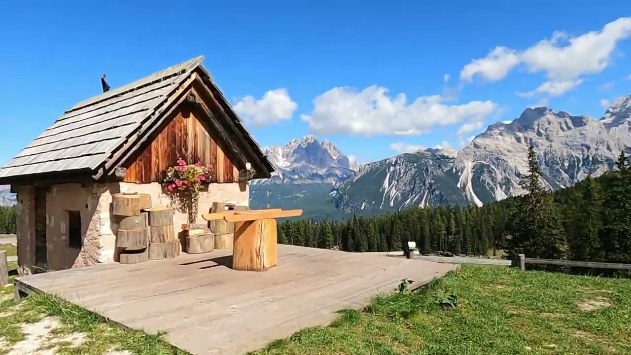 Cortina d'Ampezzo  Malga Federa Rifugio Croda da Lago