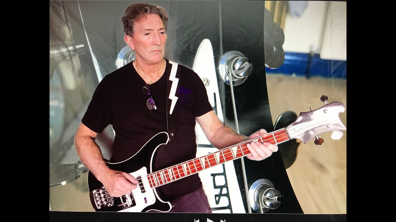 Rickenbacker 4003 in Jetglo 2003 model