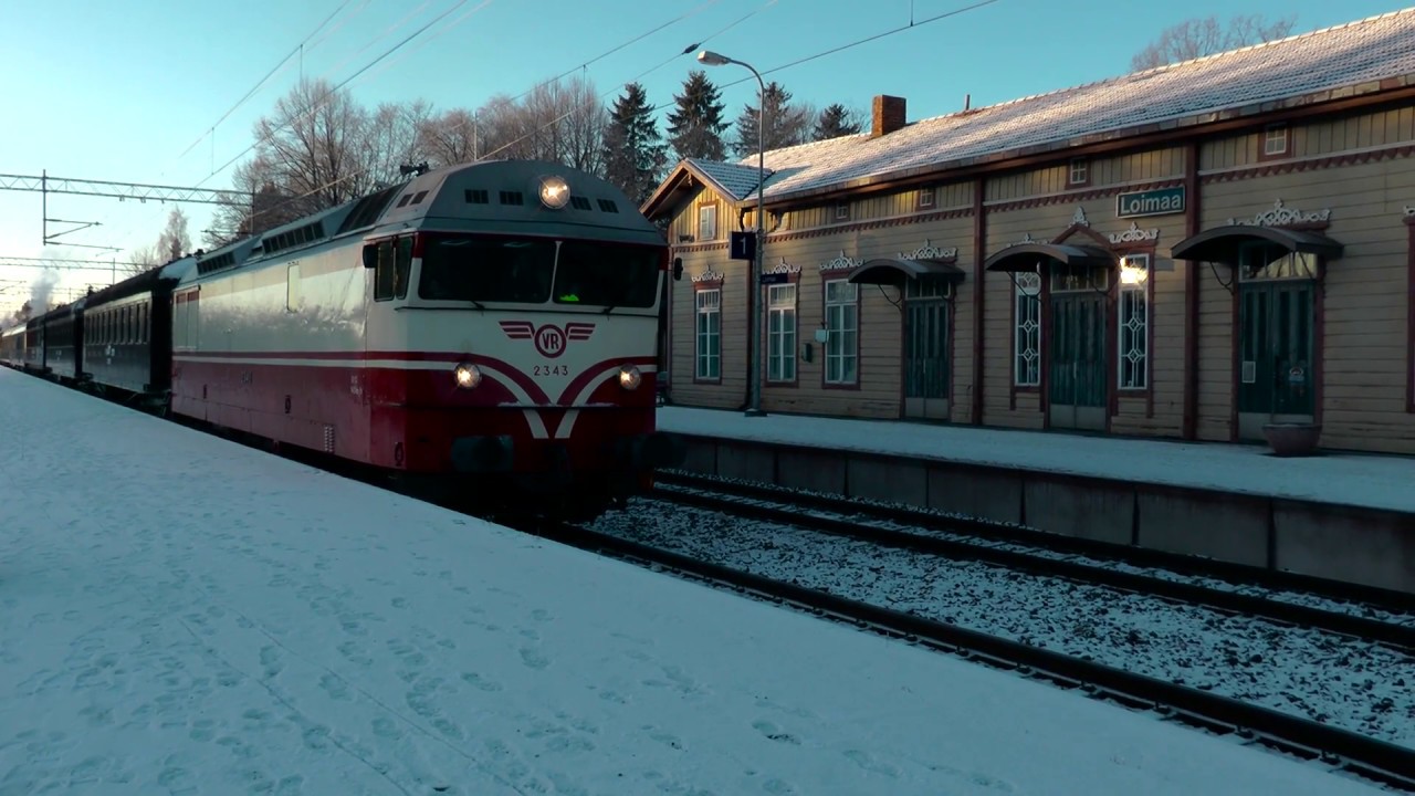 Haapamäen museoveturiyhdistyksen Dr13 Loimaa rautatieasemalla 4.12.2016